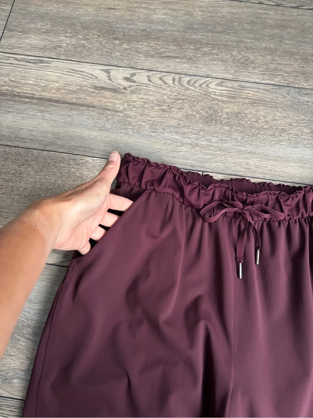 Lululemon Keep Moving Pant High Rise Drawstring Burgundy Wine Cassis Sz 10